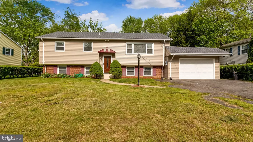 6107 MARILYN DR, Alexandria, VA 22310