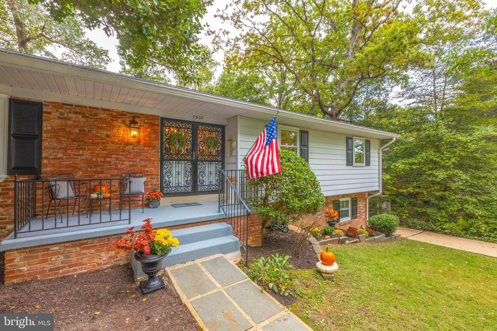 Mclean, VA 22102,7902 FALSTAFF RD