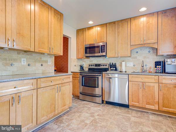 Springfield, VA 22151,8370 UXBRIDGE CT