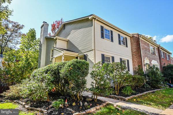 Annandale, VA 22003,4555 KING EDWARD CT