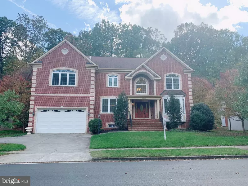 9213 ARABIAN AVE, Vienna, VA 22182