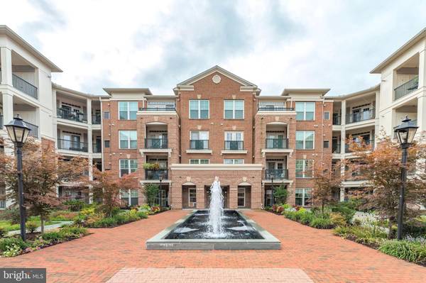 2901 SAINTSBURY PLZ #404, Fairfax, VA 22031