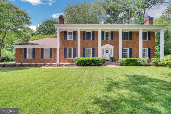 9300 MOUNT VERNON CIR, Alexandria, VA 22309