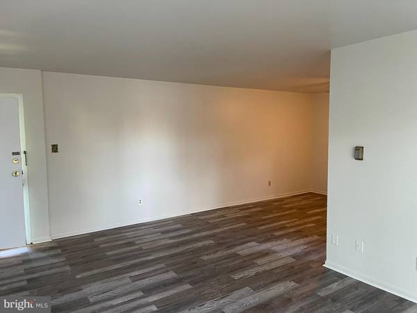 4256 BUCKMAN RD #26, Alexandria, VA 22309