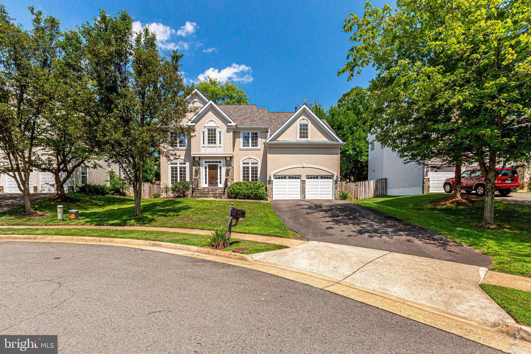 3355 ROUNDTREE ESTATES CT, Falls Church, VA 22042