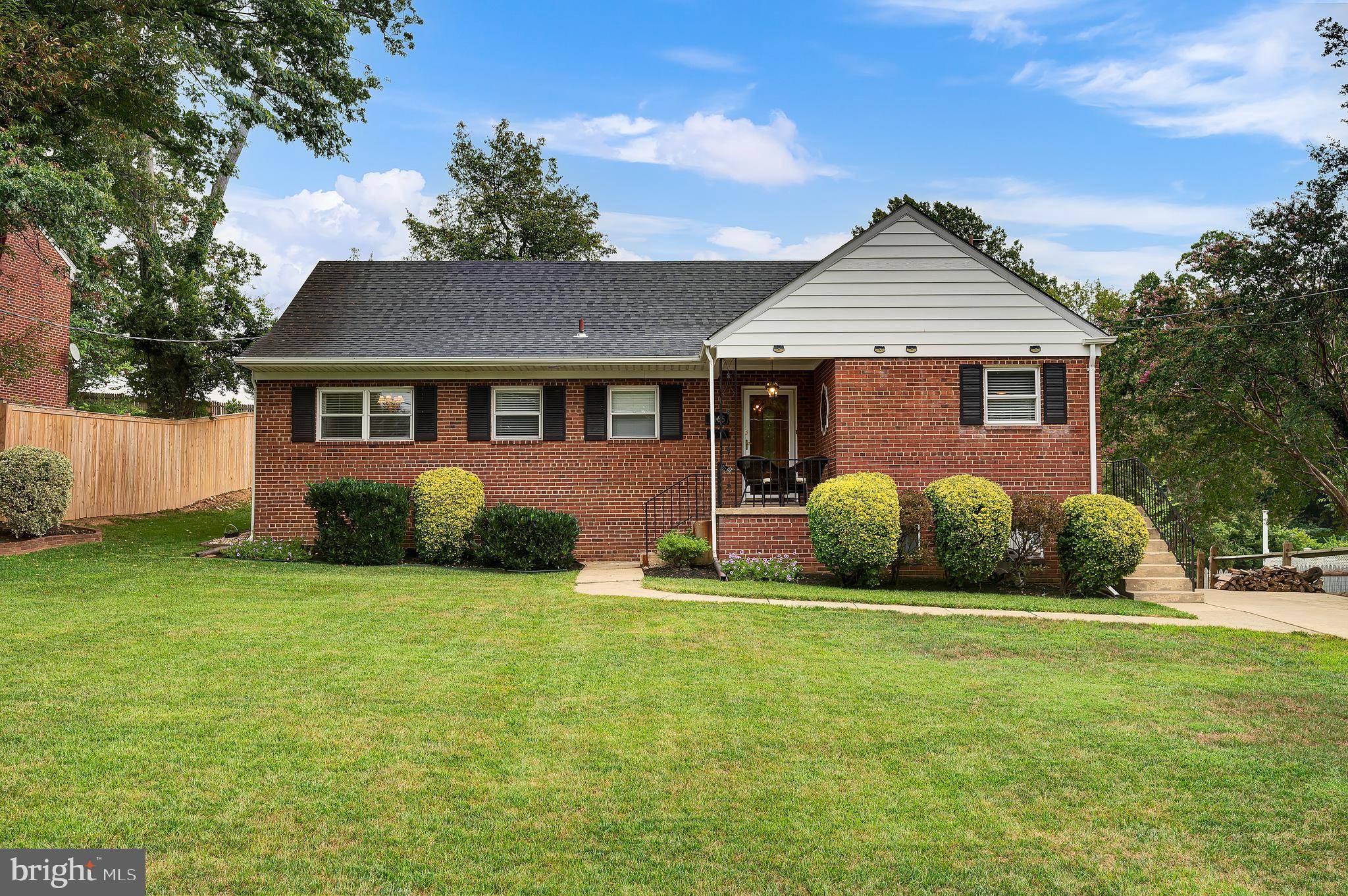 3065 VALLEY LN, Falls Church, VA 22044