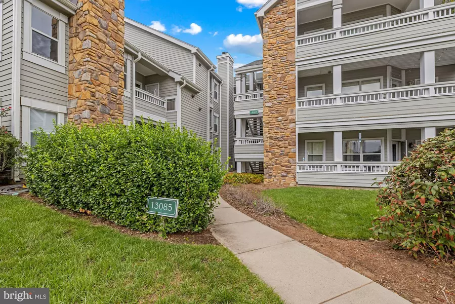 13085 AUTUMN WOODS WAY #304, Fairfax, VA 22033