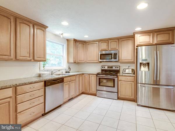 Great Falls, VA 22066,9711 LOCUST HILL DR