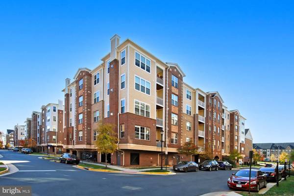 13723 NEIL ARMSTRONG AVE #407, Herndon, VA 20171