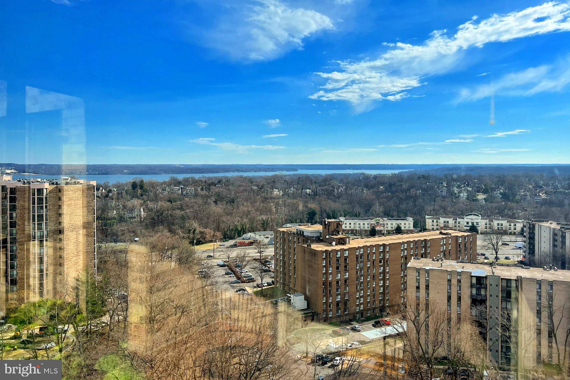 Alexandria, VA 22303,5902 MOUNT EAGLE DR #1612