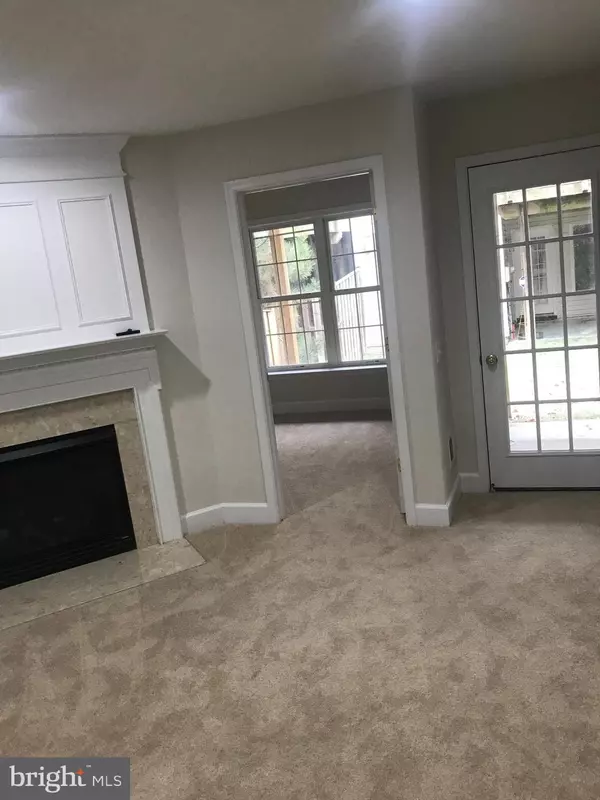 Herndon, VA 20171,2412 TERRA COTTA CIR