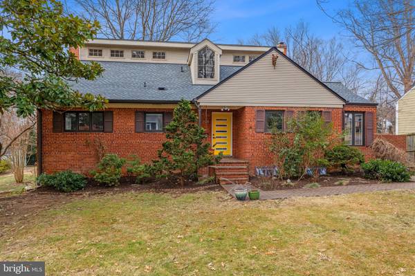 3128 CRESWELL DR, Falls Church, VA 22044