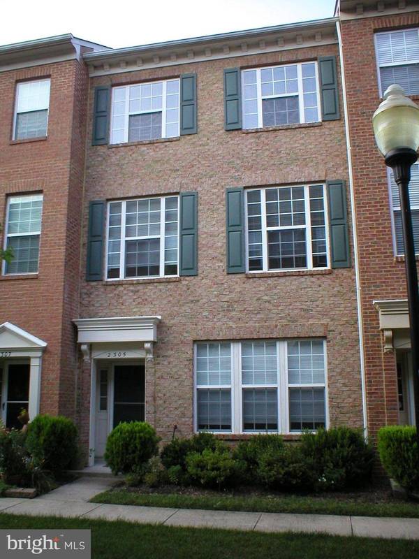 2305 HUNTINGTON STATION CT, Alexandria, VA 22303