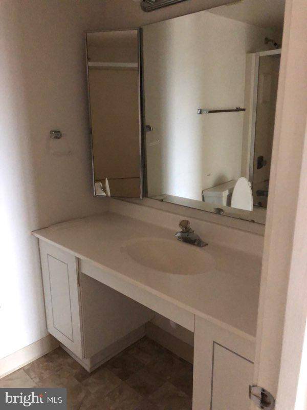 Mclean, VA 22102,8350 GREENSBORO DR #1021
