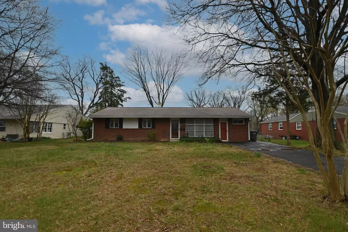 Alexandria, VA 22310,5003 TREETOP LN