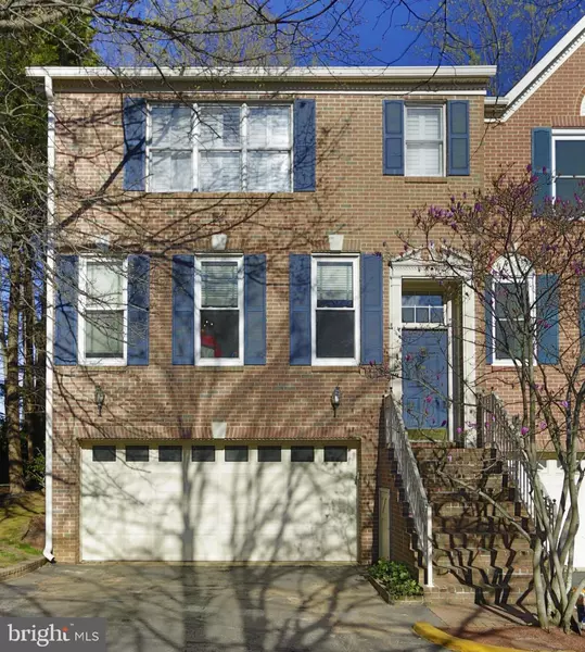 2911 OAKTON CREST PL, Vienna, VA 22181