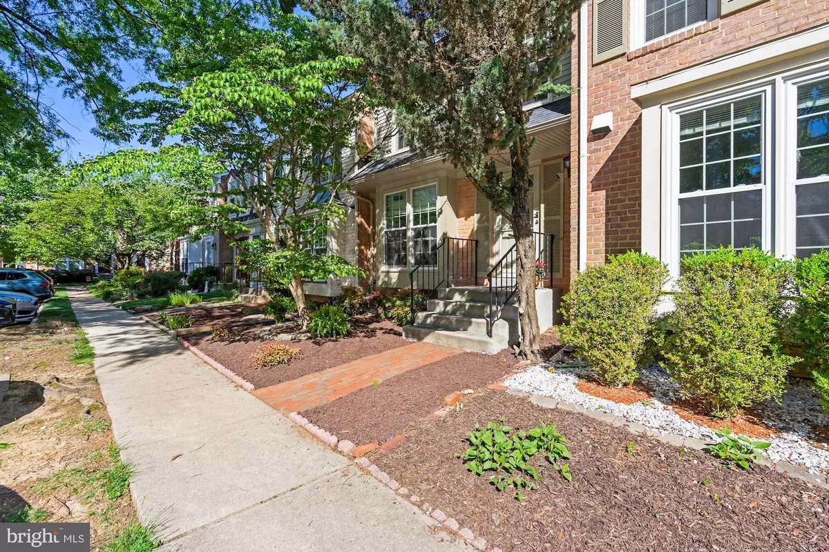 Alexandria, VA 22310,5670 RIDGE VIEW DR