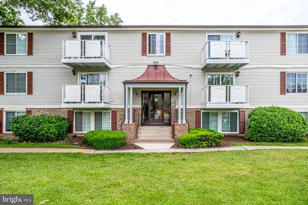 8385-H BROCKHAM DR #8385H, Alexandria, VA 22309