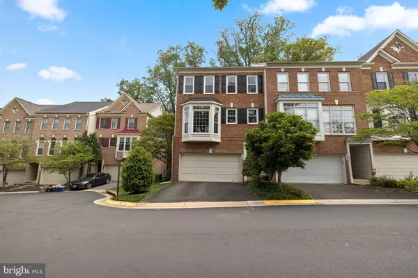 Alexandria, VA 22312,5412 CHIEFTAIN CIR