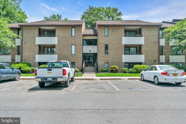 525 FLORIDA AVE #28, Herndon, VA 20170