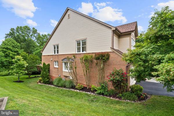 Falls Church, VA 22042,7525 WALNUT HILL LN