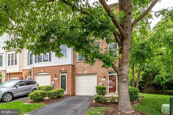 7541 GREAT SWAN CT, Alexandria, VA 22306