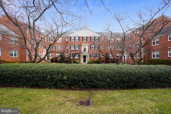 6609 E WAKEFIELD DR #B1, Alexandria, VA 22307