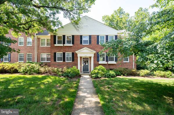 1203 BELLE VIEW BLVD #A2, Alexandria, VA 22307