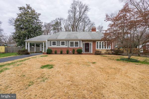 9222 ALLWOOD DR, Alexandria, VA 22309