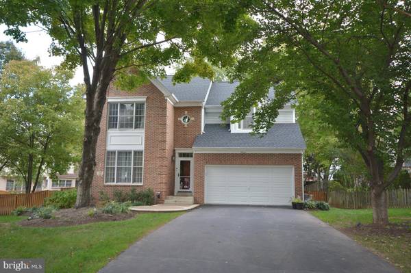 5800 CUB STREAM DR, Centreville, VA 20120