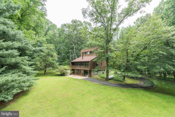 1111 LEIGH MILL RD, Great Falls, VA 22066