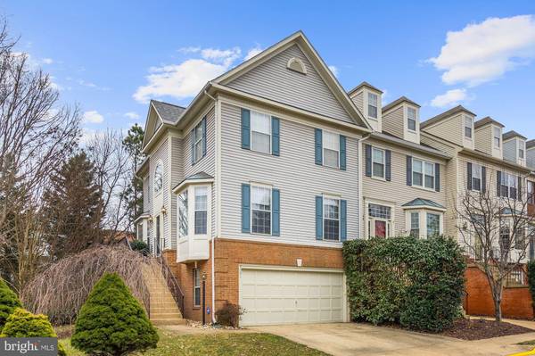 7001 KINGS MANOR DR, Alexandria, VA 22315