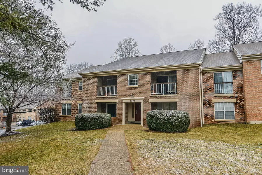 5938 COVE LANDING RD #102A, Burke, VA 22015