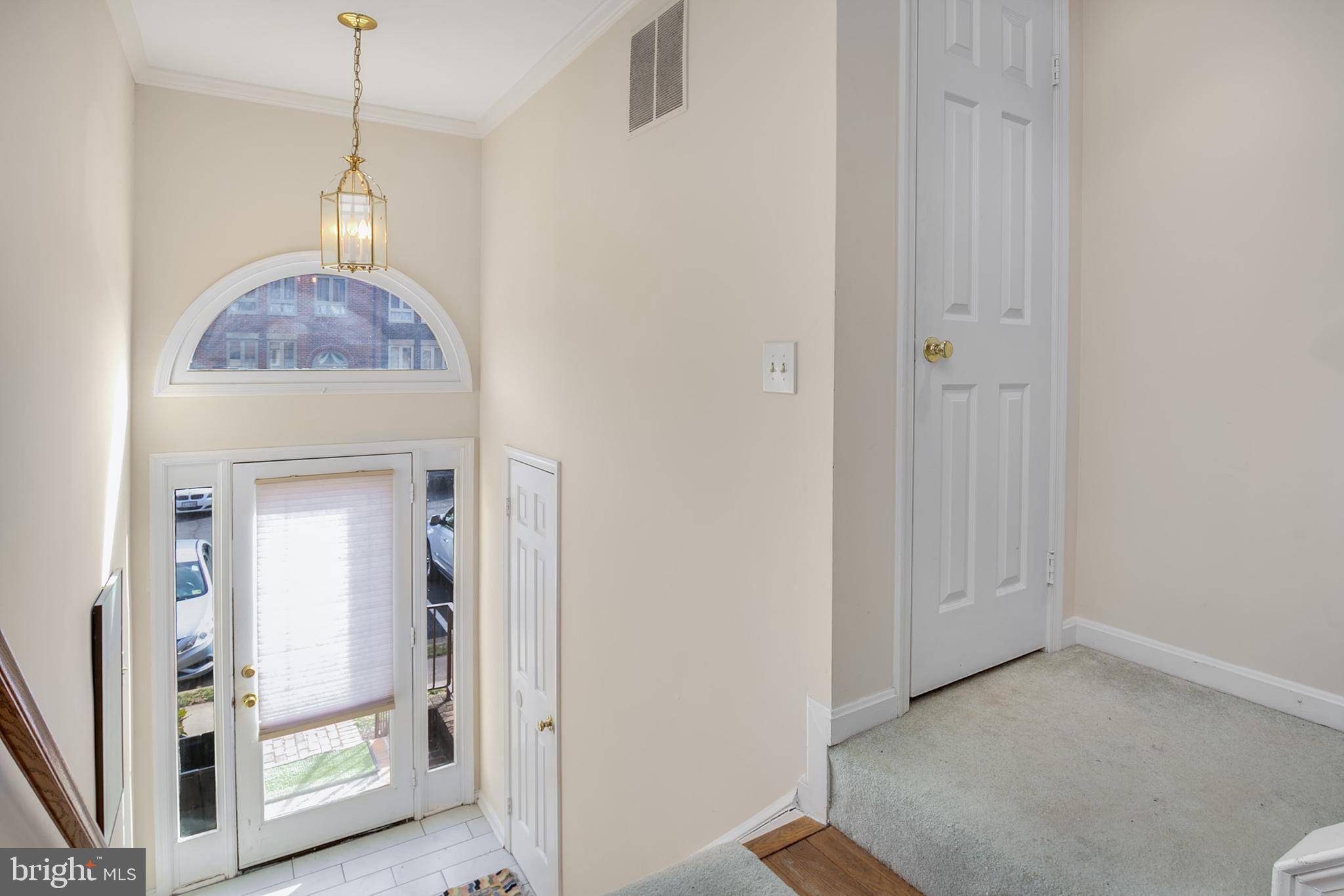 Oakton, VA 22124,10164 TURNBERRY PL
