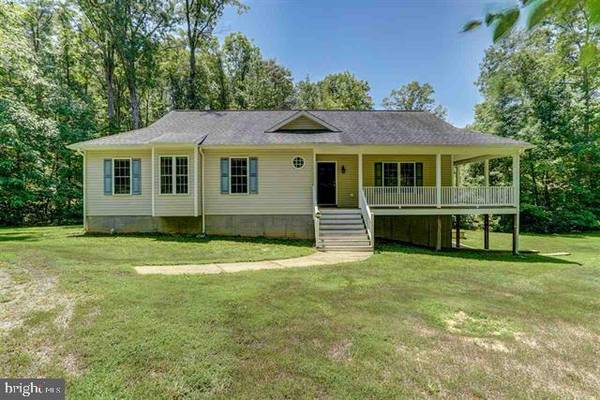 14 OAK RD, Bumpass, VA 23024