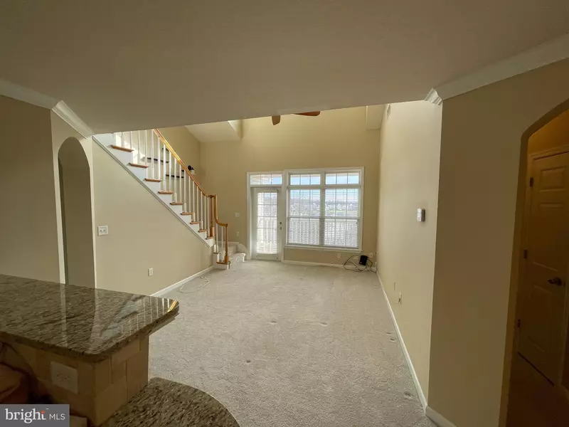 502 SUNSET VIEW TER SE #405, Leesburg, VA 20175