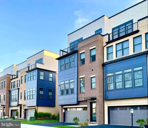 Ashburn, VA 20148,42514 MILDRED LANDING SQ