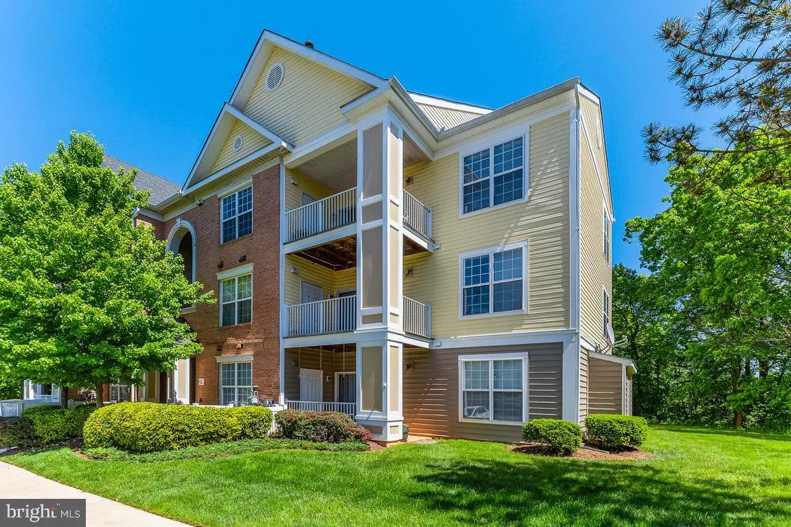 Ashburn, VA 20147,20920 CEDARPOST SQ #301