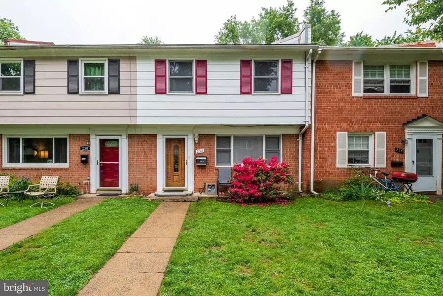 232 SHENANDOAH ST SE, Leesburg, VA 20175