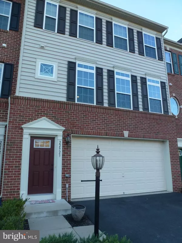 22923 CHINKAPIN OAK TER, Sterling, VA 20166