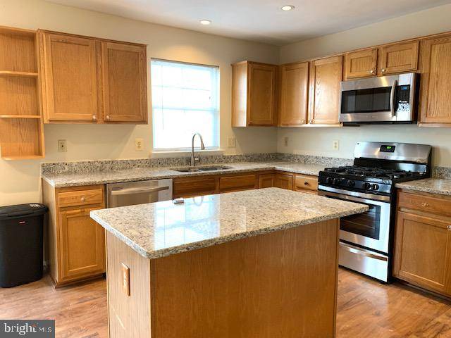 22952 FLEET TER, Sterling, VA 20166