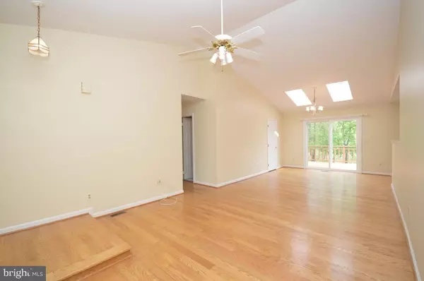 Sterling, VA 20165,3 WORTHINGTON CT