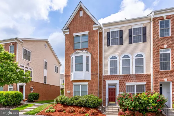 Chantilly, VA 20152,25017 RIDING CENTER DR