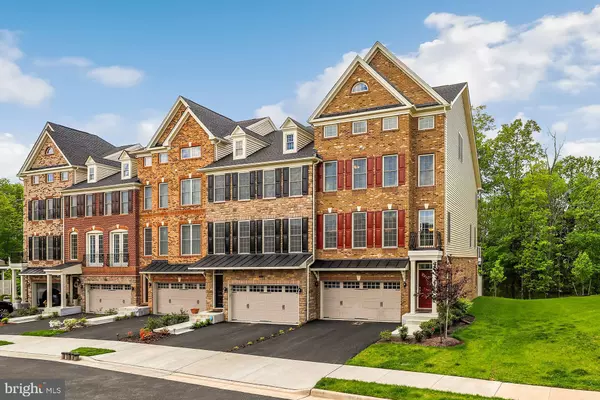 Chantilly, VA 20152,25029 CAMBRIDGE HILL TER