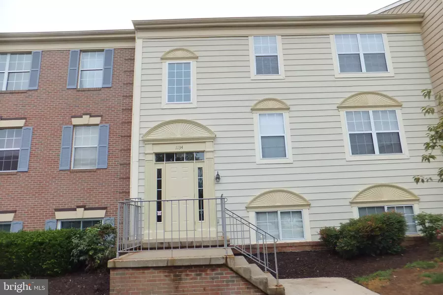 1134 HUNTMASTER TER NE #302, Leesburg, VA 20176