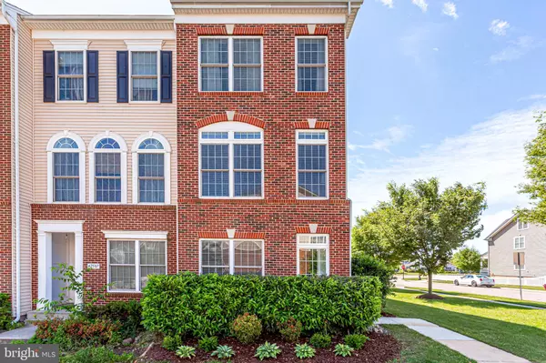 Chantilly, VA 20152,42585 HOMEFRONT TER