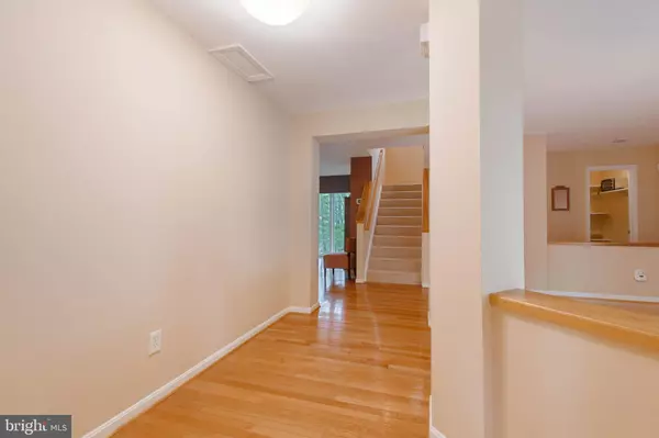 Sterling, VA 20165,20876 CHANNEL CT