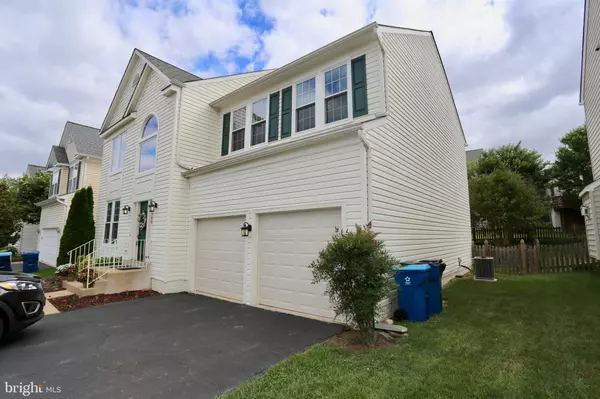 Chantilly, VA 20152,25908 RICKMANSWORTH LN