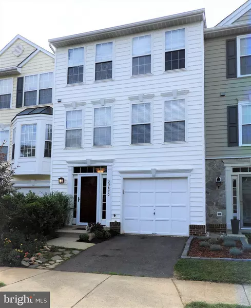 35870 DEVON PARK SQ, Round Hill, VA 20141