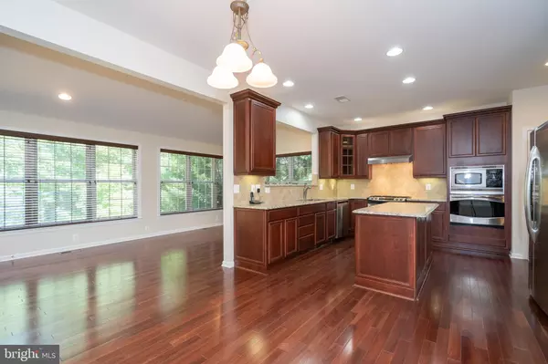 Chantilly, VA 20152,25255 JUSTICE DR